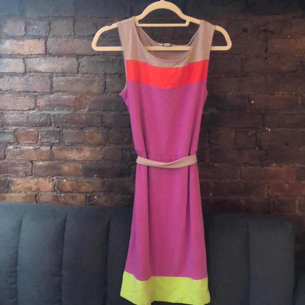 Block color dress